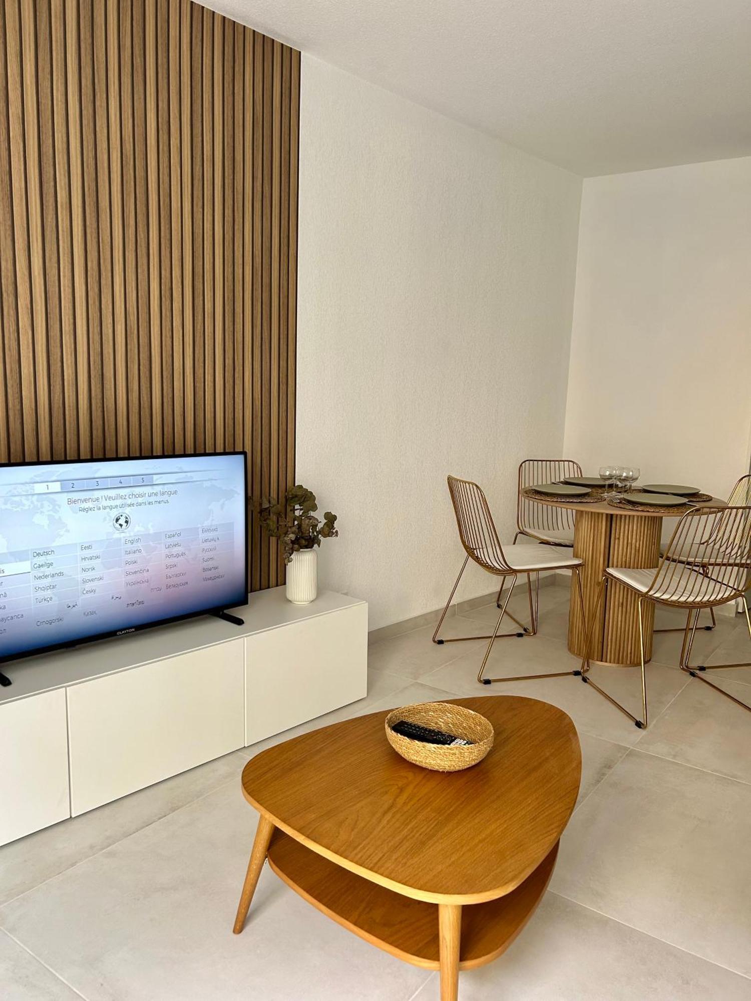 Menton Carre D'Or - Private Garage Apartment Exterior photo